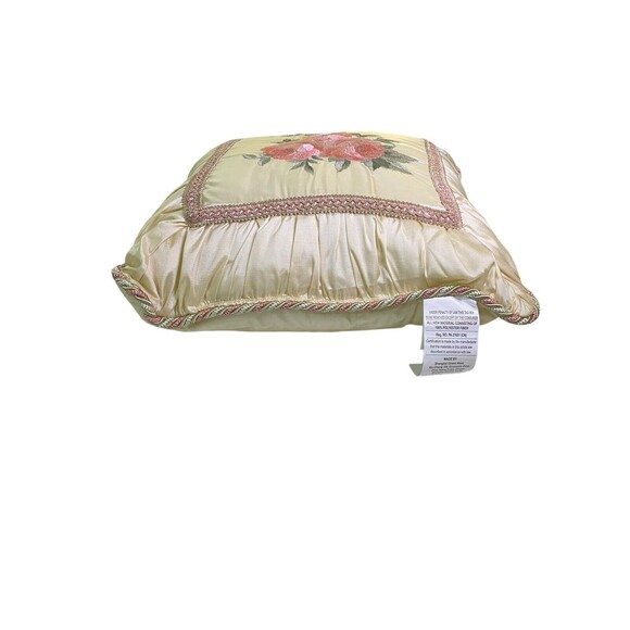 Touch of Class Luxury Piped Pillow Square Floral Trellis Rose Blush 18” NEW - Picture 4 of 11